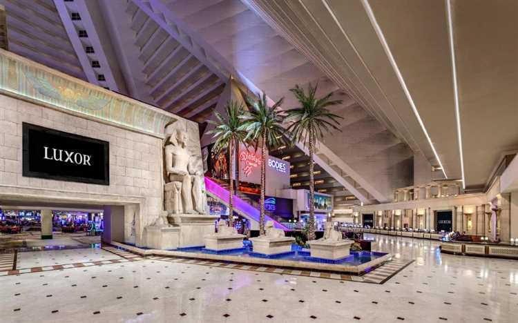 Luxor hotel & casino